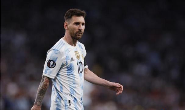 中工快评丨“充场”兼职日薪300元？当心你的数字身份被“收割”